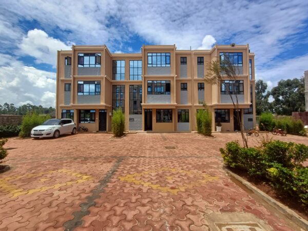4 bedroom Town Houses, Gikambura