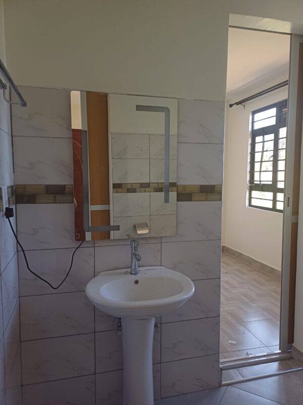4 bedroom Town Houses, Gikambura - Image 10