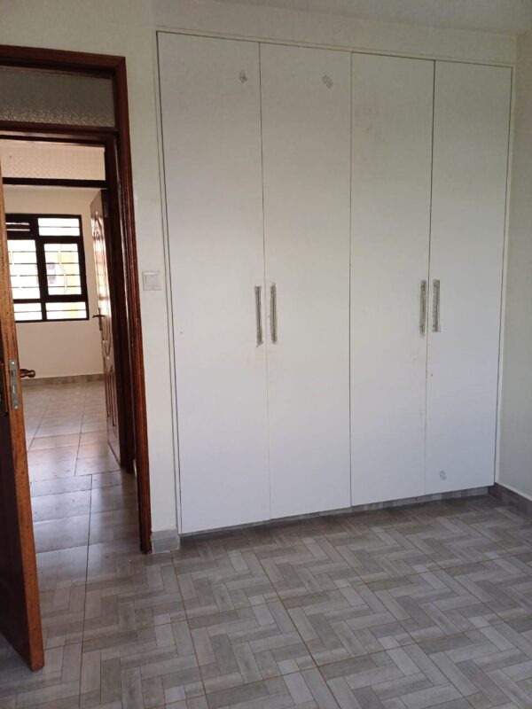 4 bedroom Town Houses, Gikambura - Image 6